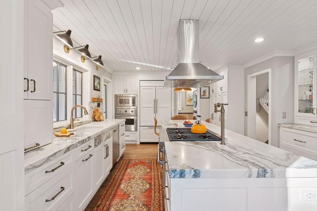 4811 Highland Road, Minnetonka, MN 55345