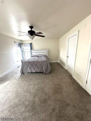 178 Front St, Elizabeth City, NJ 07206