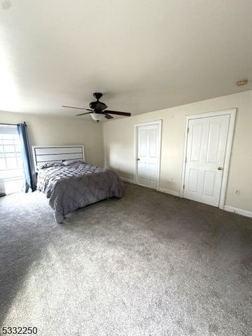 178 Front St, Elizabeth City, NJ 07206