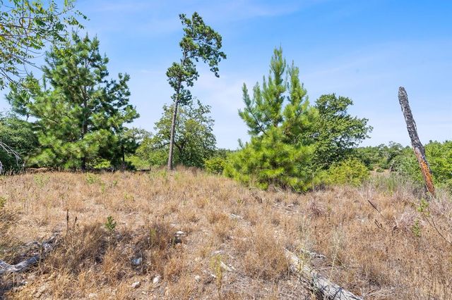 400 McAllister RD, Bastrop, TX 78602