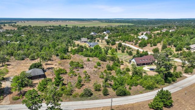 400 McAllister RD, Bastrop, TX 78602