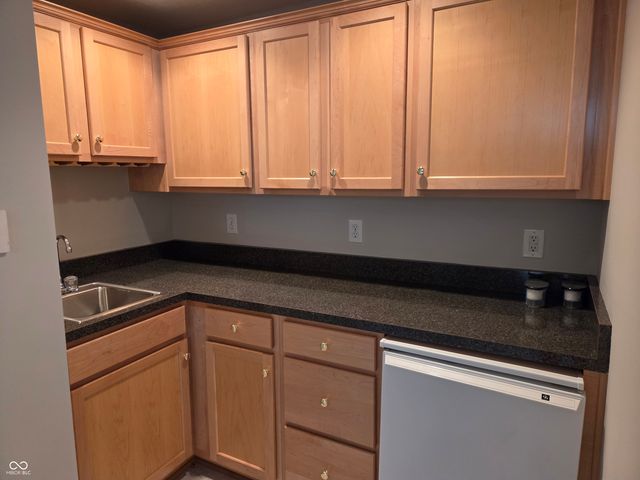 2434 Winfield, Carmel, IN 46032