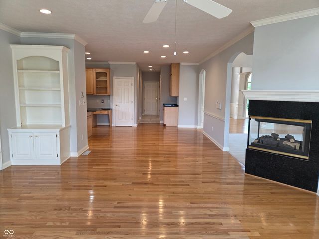 2434 Winfield, Carmel, IN 46032
