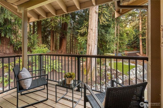 21743 NE 176th Place, Woodinville, WA 98077