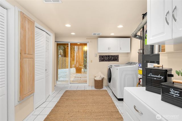 21743 NE 176th Place, Woodinville, WA 98077