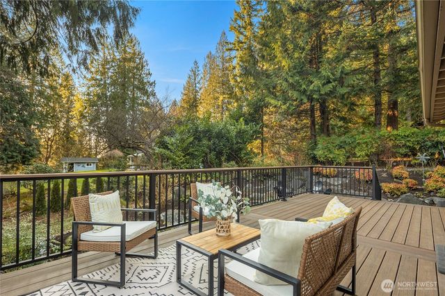 21743 NE 176th Place, Woodinville, WA 98077