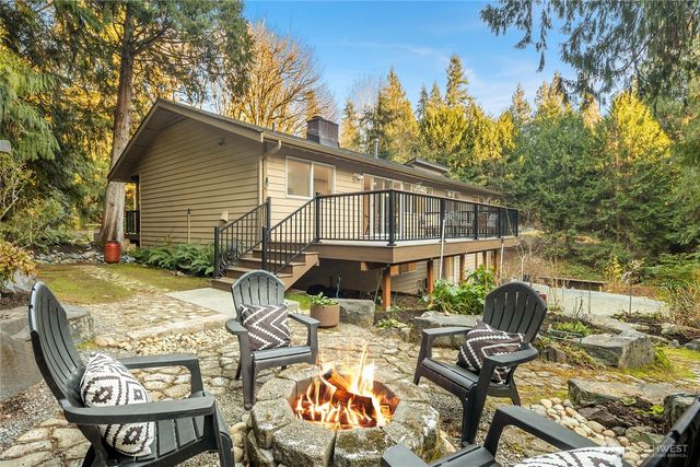 21743 NE 176th Place, Woodinville, WA 98077