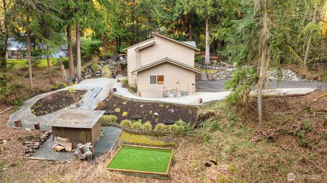 21743 NE 176th Place, Woodinville, WA 98077