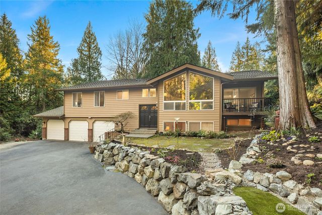 21743 NE 176th Place, Woodinville, WA 98077