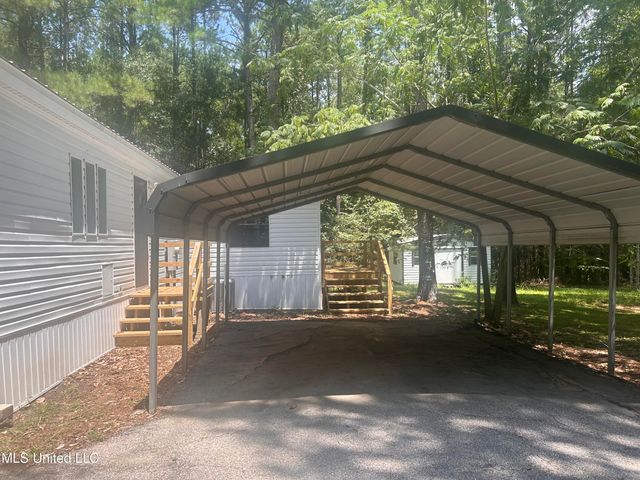 1226 N Highway 49, Perkinston, MS 39573