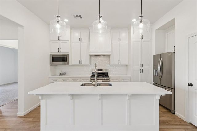 11217 SW 30th Street, Yukon, OK 73099