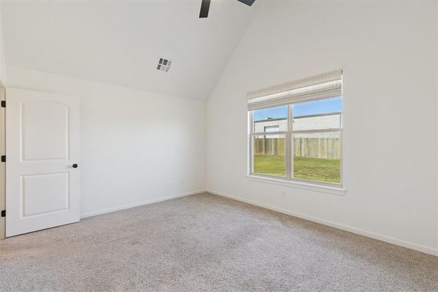 11217 SW 30th Street, Yukon, OK 73099