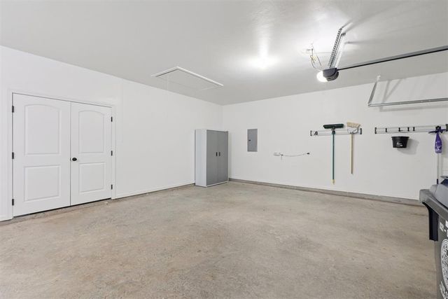 11217 SW 30th Street, Yukon, OK 73099