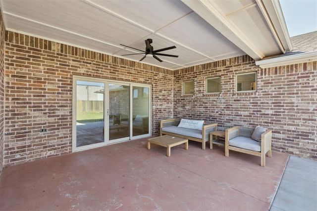 11217 SW 30th Street, Yukon, OK 73099