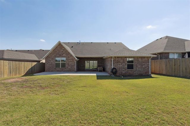 11217 SW 30th Street, Yukon, OK 73099
