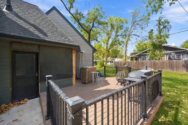 3330 Country Club Pl, Wichita, KS 67208