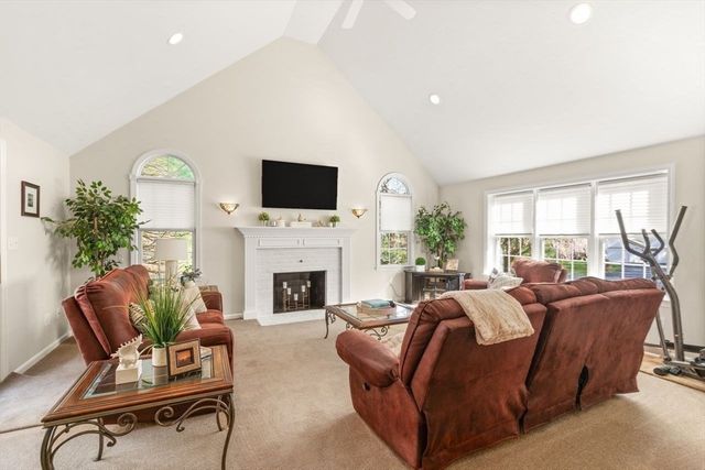 20 Cornerstone Dr, Easton, MA 02356