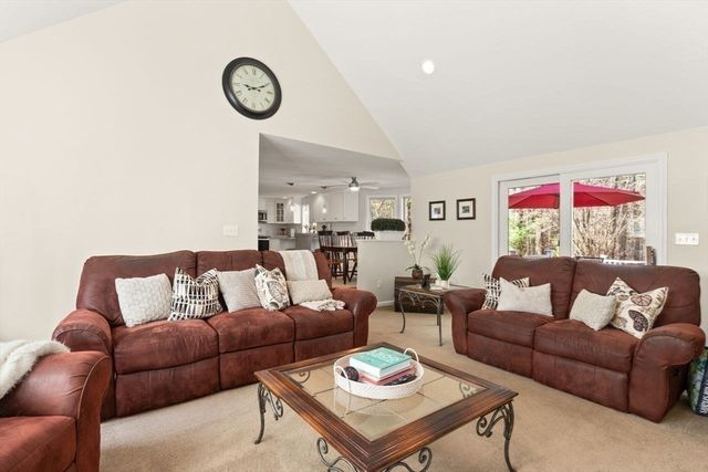 20 Cornerstone Dr, Easton, MA 02356