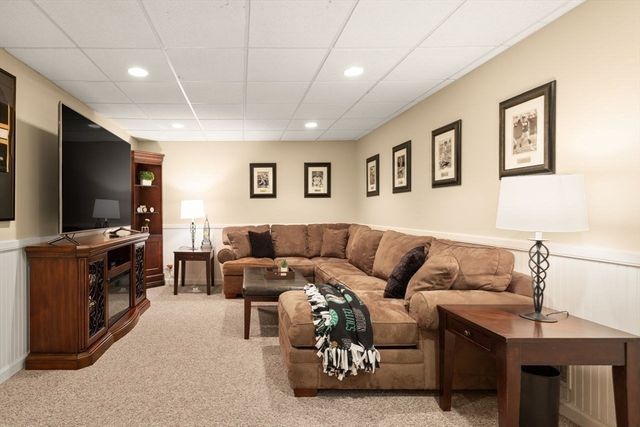 20 Cornerstone Dr, Easton, MA 02356