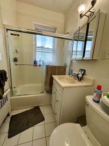 79 Glenville Ave 3, Boston, MA 02134