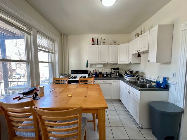 79 Glenville Ave 3, Boston, MA 02134