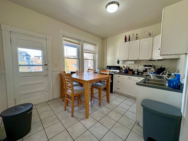 79 Glenville Ave 3, Boston, MA 02134