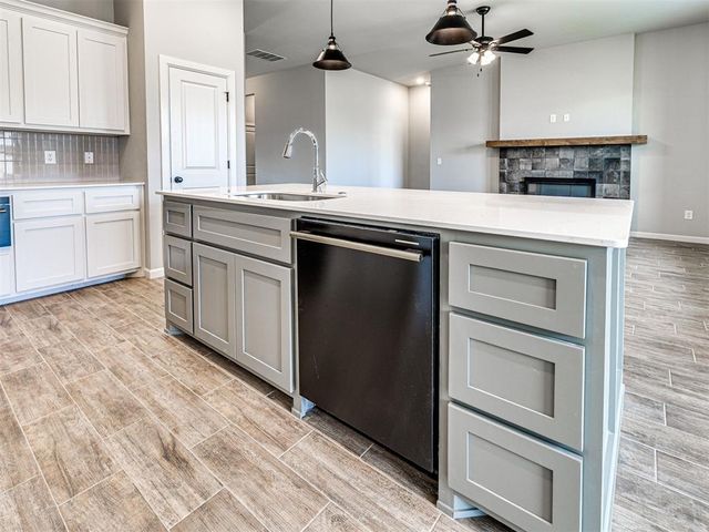 628 Honey Springs Lane, Shawnee, OK 74804