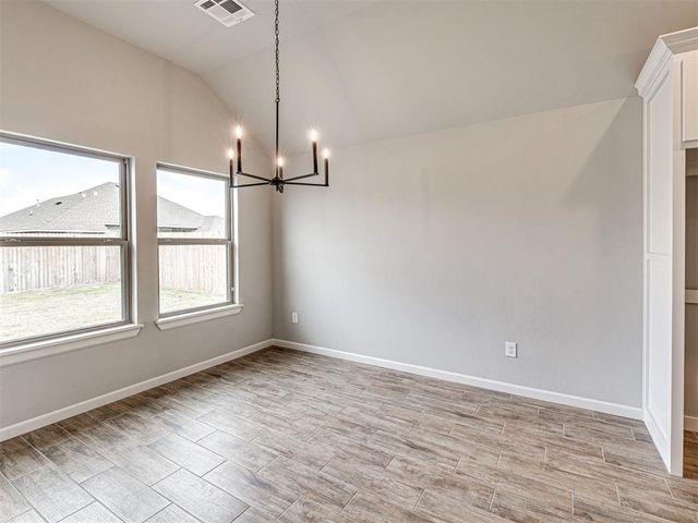 628 Honey Springs Lane, Shawnee, OK 74804