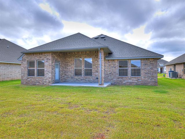 628 Honey Springs Lane, Shawnee, OK 74804