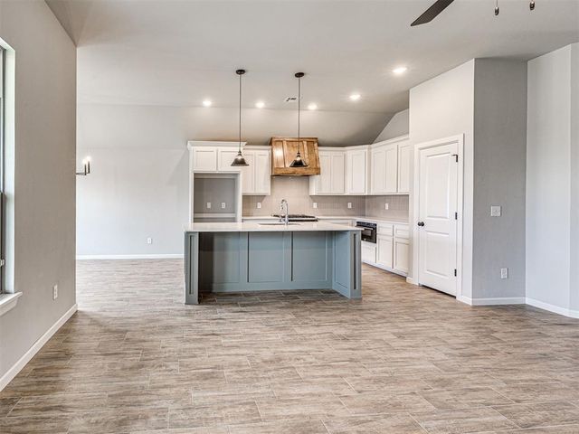 628 Honey Springs Lane, Shawnee, OK 74804