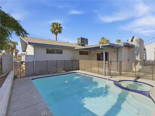 1810 Renada Circle, North Las Vegas, NV 89030