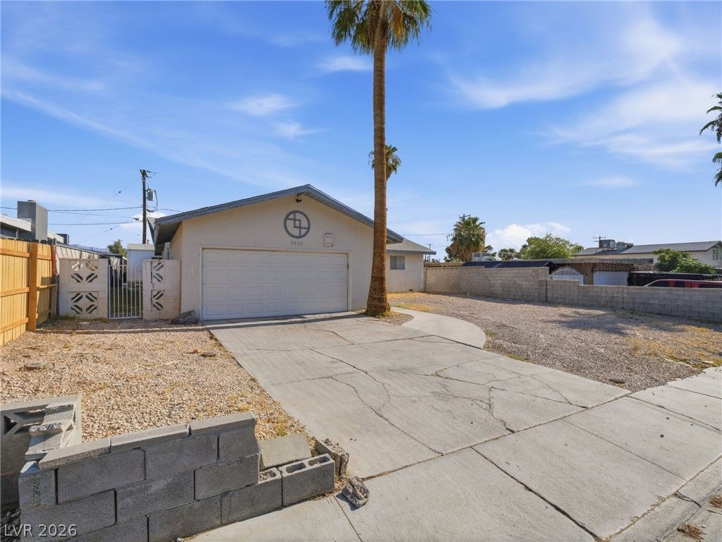 1810 Renada Circle, North Las Vegas, NV 89030