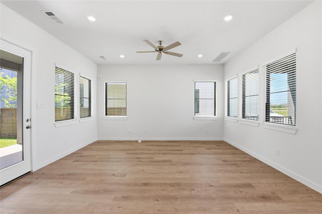 3220 Loam Ln, Richmond, TX 77406