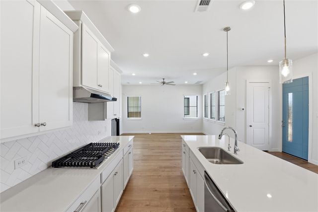 3220 Loam Ln, Richmond, TX 77406