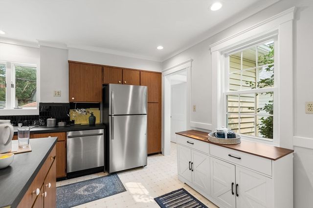67 Ronald Road, Arlington, MA 02474