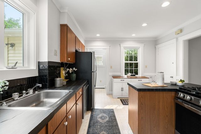 67 Ronald Road, Arlington, MA 02474
