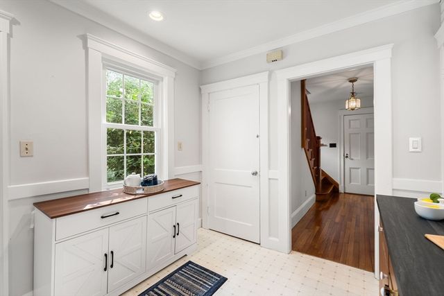 67 Ronald Road, Arlington, MA 02474