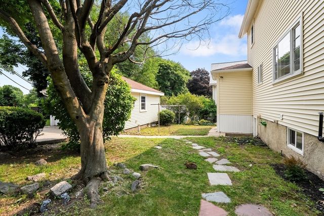 67 Ronald Road, Arlington, MA 02474