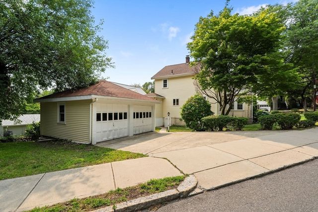 67 Ronald Road, Arlington, MA 02474