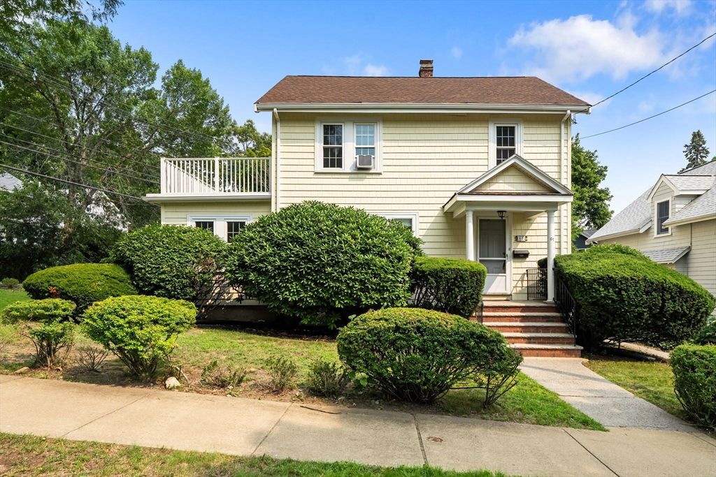 67 Ronald Road, Arlington, MA 02474