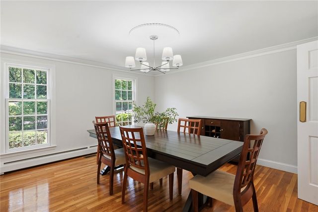 60 Fox Run, East Greenwich, RI 02818