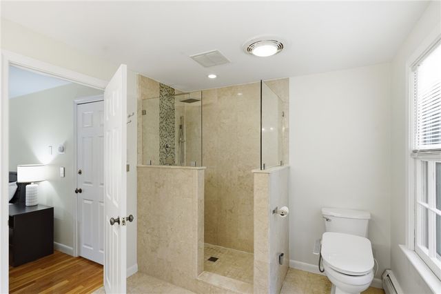 60 Fox Run, East Greenwich, RI 02818