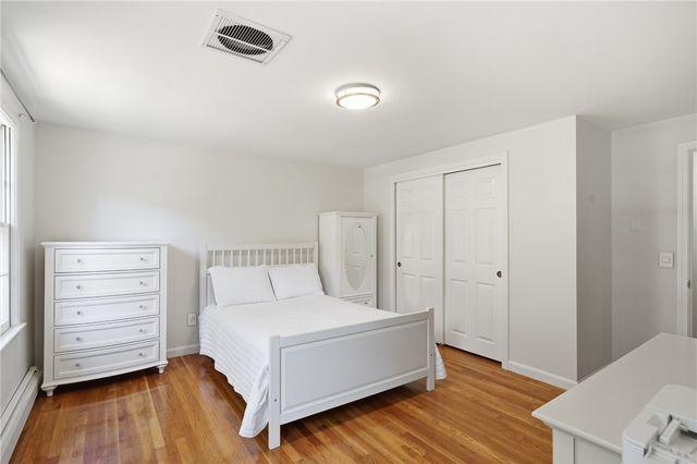 60 Fox Run, East Greenwich, RI 02818