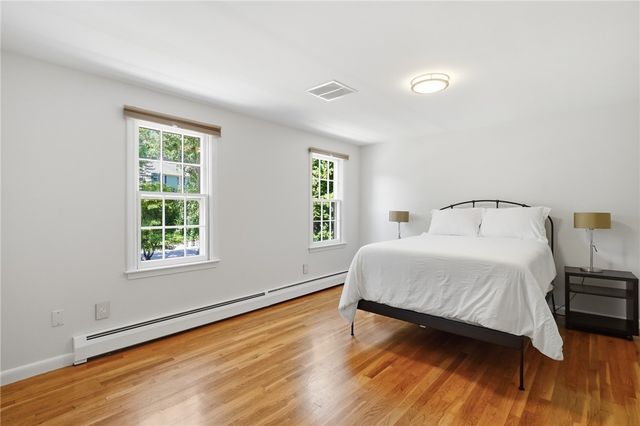 60 Fox Run, East Greenwich, RI 02818