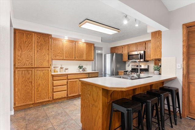 317 W Hoerner Ave, Spokane, WA 99218
