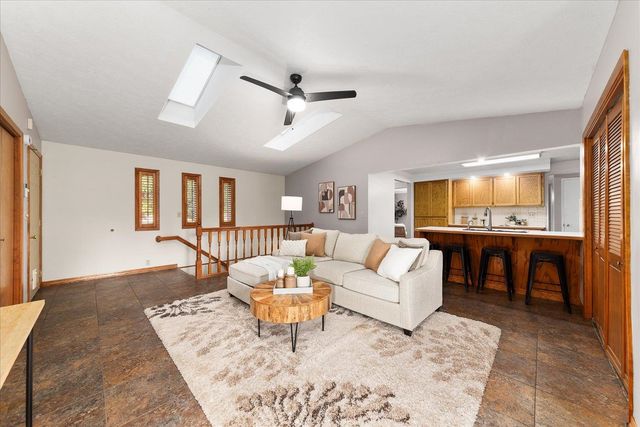 317 W Hoerner Ave, Spokane, WA 99218