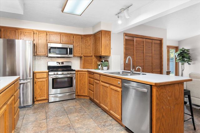 317 W Hoerner Ave, Spokane, WA 99218