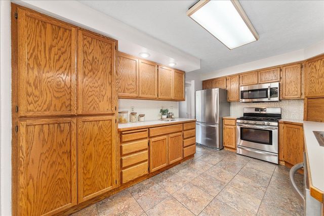 317 W Hoerner Ave, Spokane, WA 99218