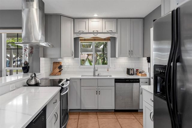 2100 SW 23rd Terrace, Fort Lauderdale, FL 33312