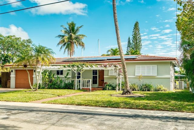 2100 SW 23rd Terrace, Fort Lauderdale, FL 33312